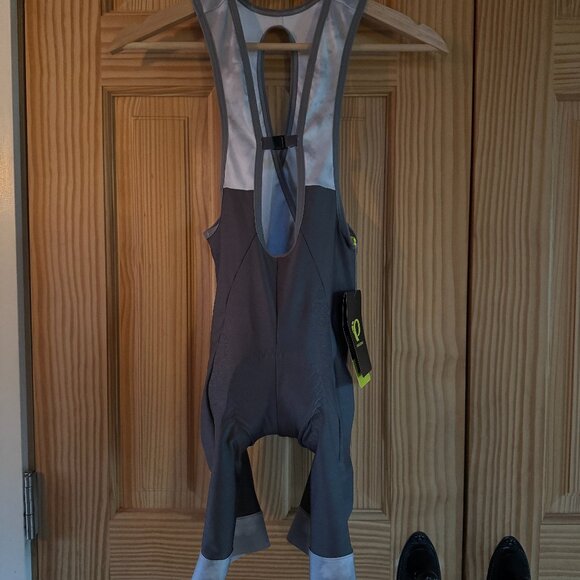 NWT Pearl Izumi Women's Attack Bib Bike Shorts - Grey, S (fits like XS) - Picture 3 of 10